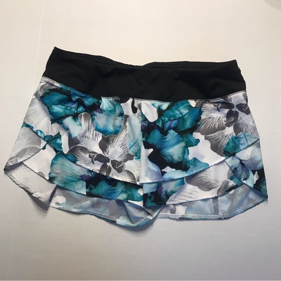 CALIA Anywhere Petal Hem Running Printed Shorts Size XL - Picture 2 of 10